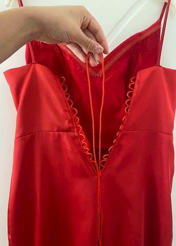 Kırmızı Drapeli V Yakalı Kadın Abiye Elbise - Görsel 3