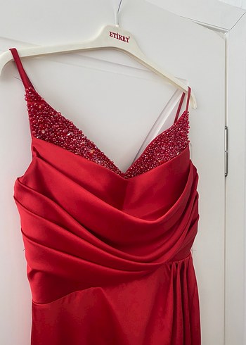 Kırmızı Drapeli V Yakalı Kadın Abiye Elbise - Görsel 2