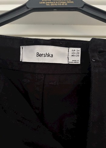 34 Beden siyah Renk bershka siyah erkek pantolon