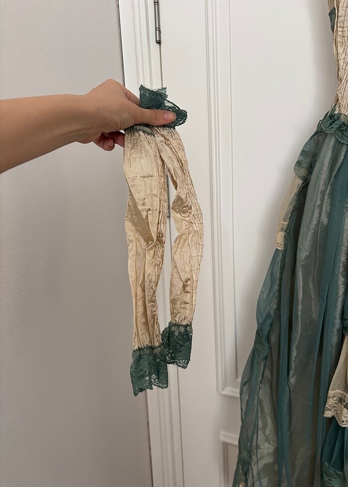 Tebi vintage fransız orta çağ tarzı mezuniyet elbisesi - Görsel 5