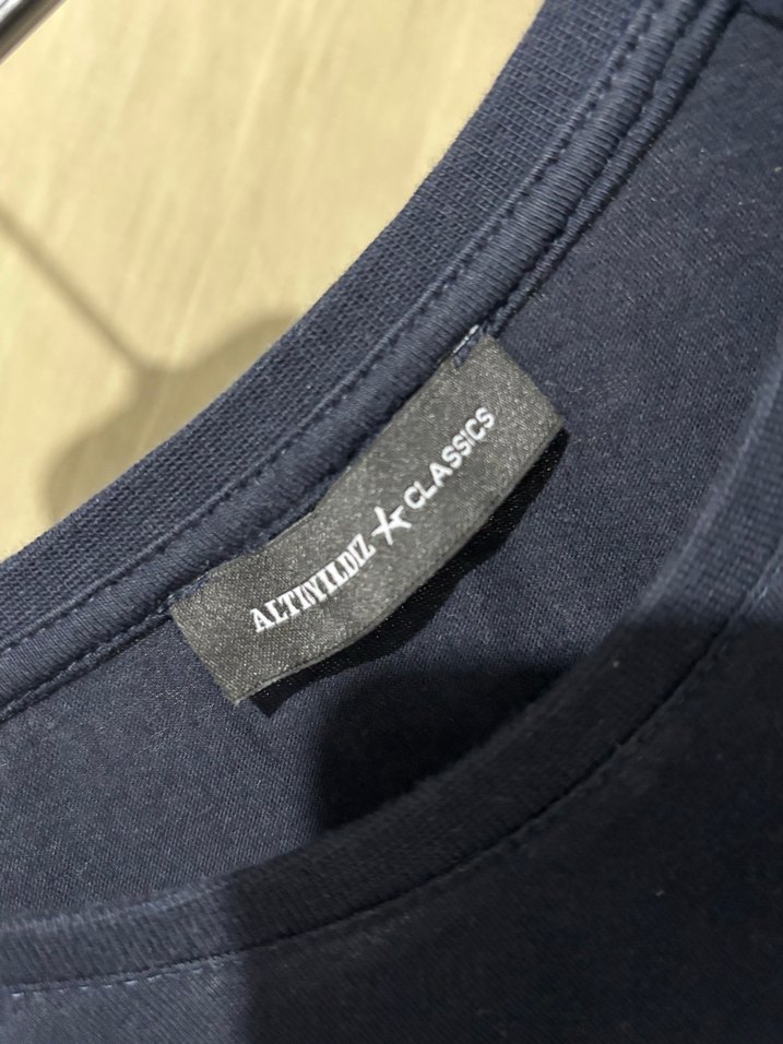 ERKEK ALTINYIlDIZ LACİVERT T SHİRT - Görsel 2