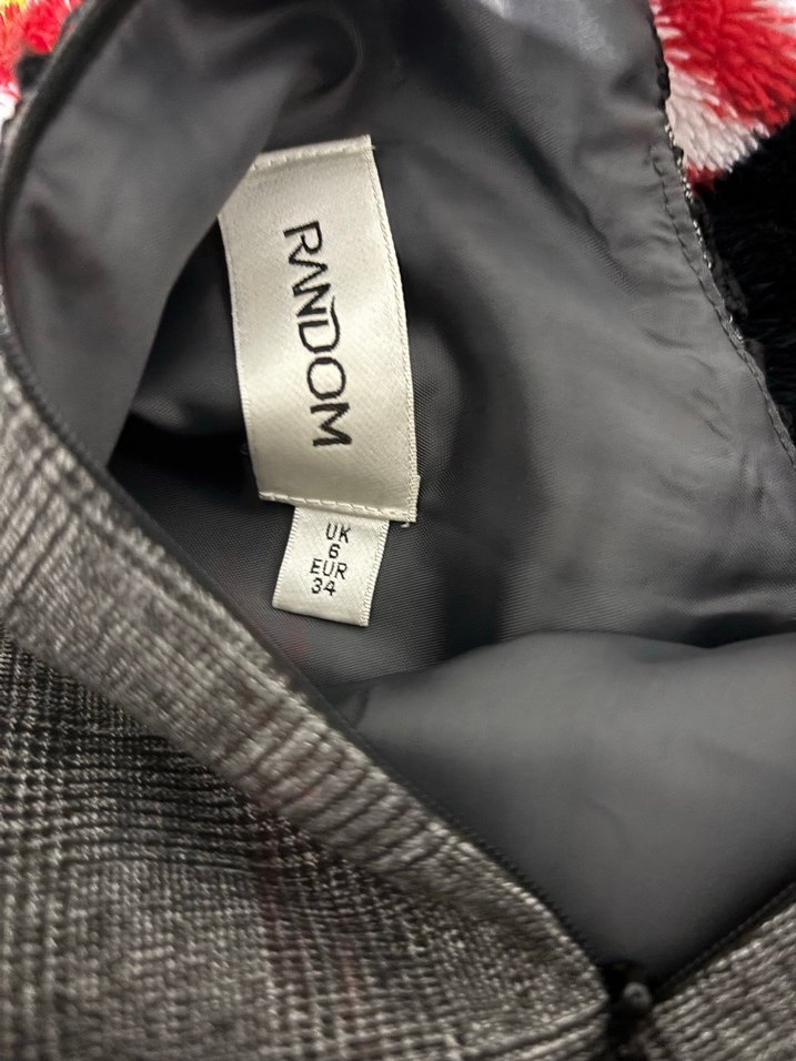 İş İçin Nakışlı Kolsuz Elbise - Görsel 3