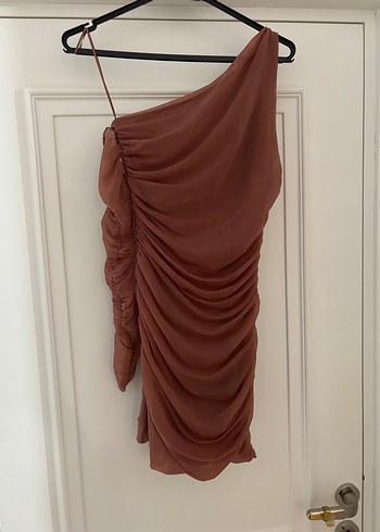 Tek Kollu Drapeli Mini Elbise - Görsel 2