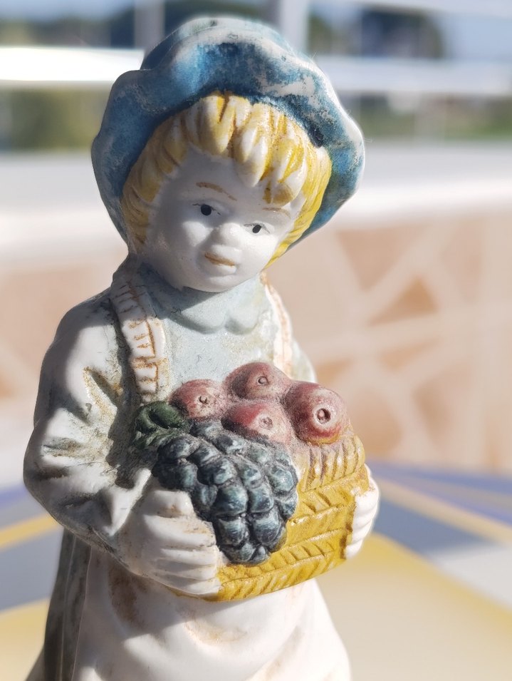 Pastel Renkli Beyaz Figürin - Görsel 3