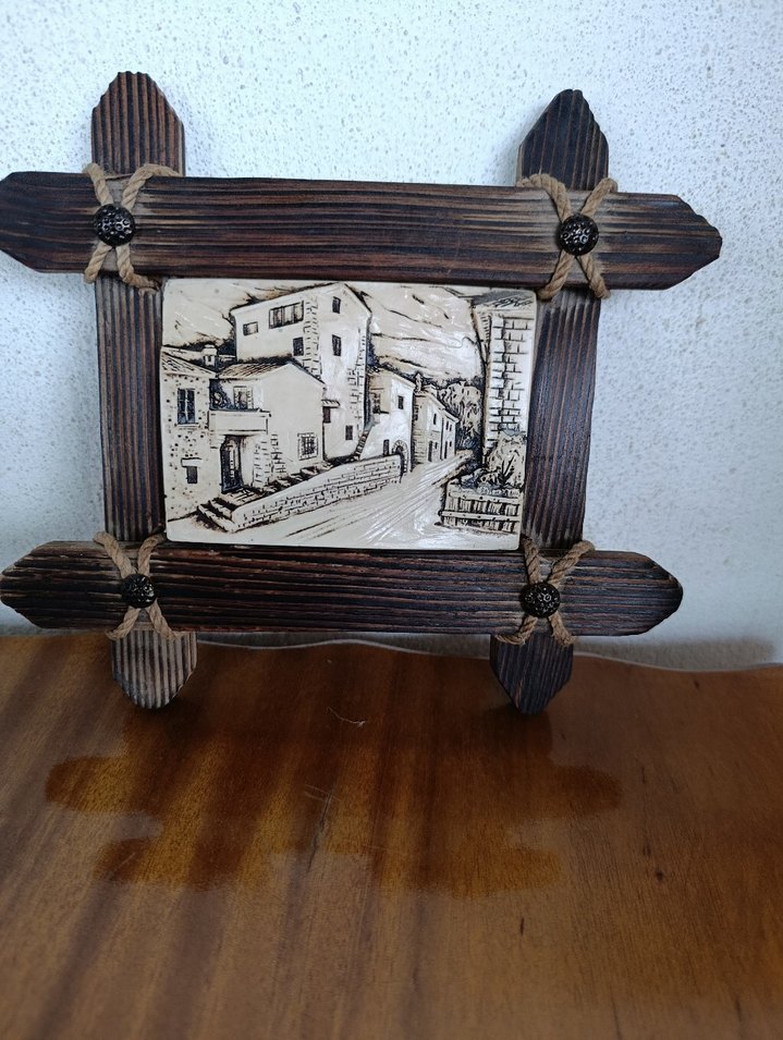 Koyu Kahverengi Ahşap Çerçeve - Görsel 2