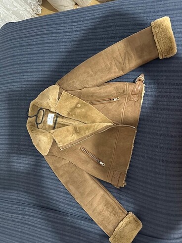 stradivarius mont