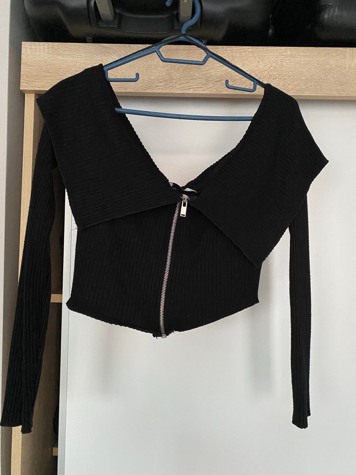 Bershka Siyah Fermuarlı Uzun Kollu Crop Top - Görsel 2