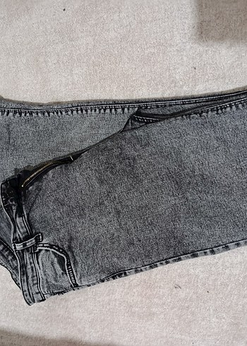 Kadın Gri Kot Pantolon - Kemerli, Normal Boy - Görsel 4