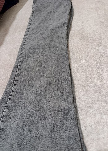 Kadın Gri Kot Pantolon - Kemerli, Normal Boy - Görsel 3