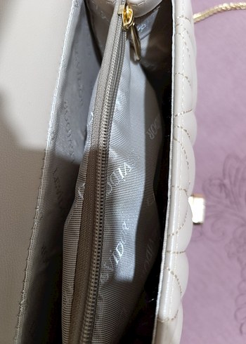 Levidor Deri Zincir Detaylı Kadın Çanta - Görsel 9