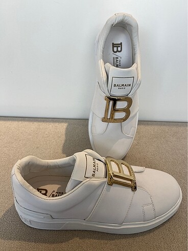 balmain beyaz spor ayakkabı