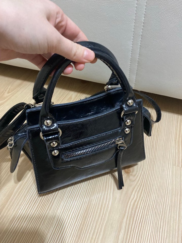 Siyah Deri Tokalı Kadın El Çantası - Görsel 3