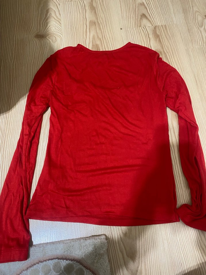 Kırmızı pencereli bluz - Görsel 3