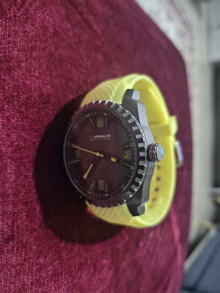 Sarı Kayışlı Erkek Spor Saati - Görsel 3