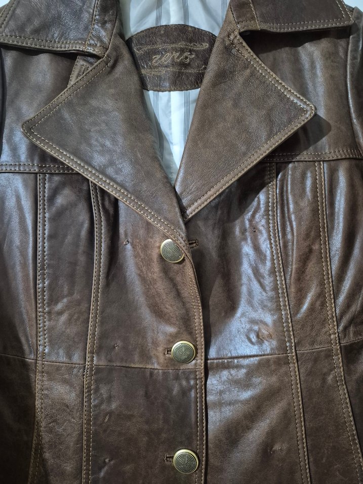 Taslanmiş gerçek Deri  önünde ve kolunda düğmeleri dikilecek. - Görsel 4