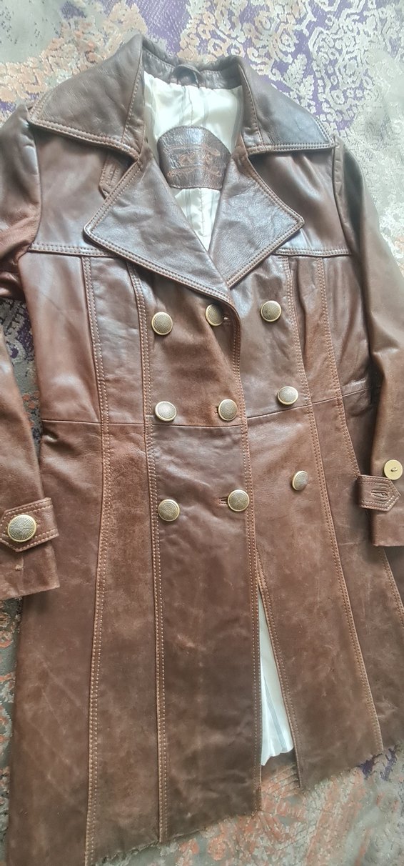 Taslanmiş gerçek Deri  önünde ve kolunda düğmeleri dikilecek. - Görsel 5