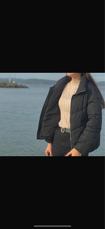 Stradivarius Siyah şişme mont