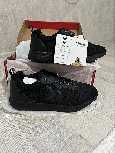 37 Beden Hummel spor ayakkabı