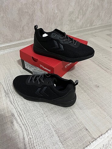Hummel spor ayakkabı