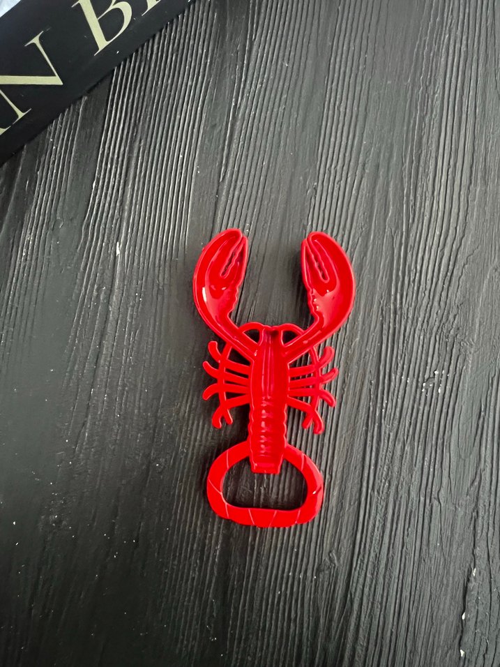 Kırmızı yengeç şeklinde şişe açacağı - Görsel 2