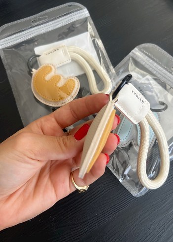 Zara Camel Renkli Kadın Anahtarlık Velcro Detaylı