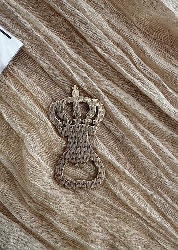 Klasik Taç Figürlü Metal Açacak Rozet - Görsel 2