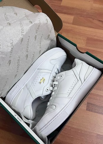 Beyaz Lacoste Kadın Spor Ayakkabı orijinal - Görsel 3