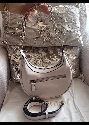 Guess Zincir Detaylı Bej Deri Kadın Çanta - Görsel 3
