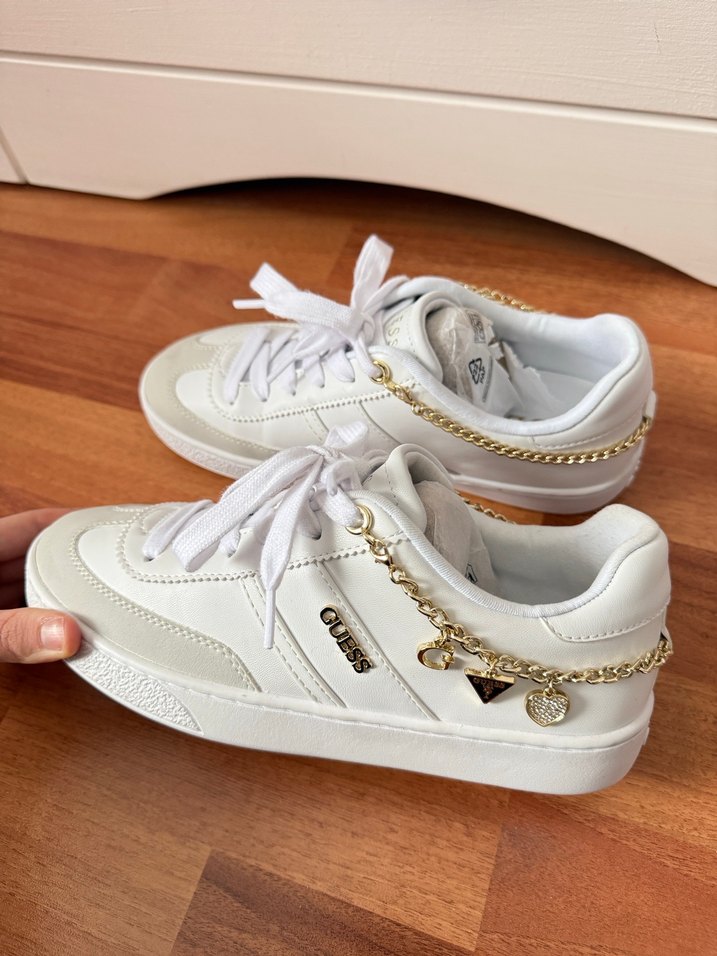 Guess orijinal spor ayakkabı - Görsel 3