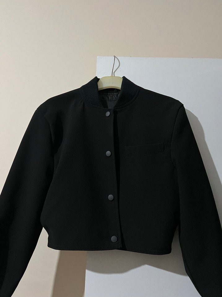 Düğmeli Siyah Midi Kadın Ceket - Görsel 4