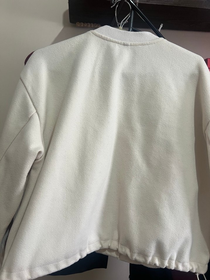 Düğmeli Beyaz Kadın Ceket - Görsel 5