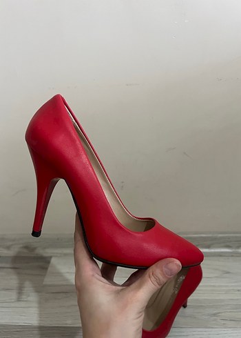 Kırmızı Stiletto Topuklu Kadın Ayakkabı - Görsel 4