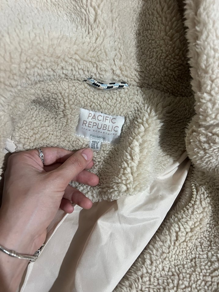 Bej Kapüşonlu Kürk Detaylı Kadın Ceket - Görsel 3