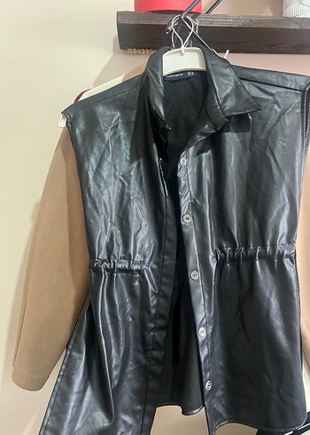 Düğmeli Siyah Deri Kadın Yelek - Görsel 2