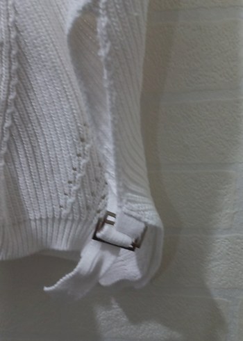 V Yaka Örgü Beyaz Kolsuz Kadın Süveter - Görsel 3