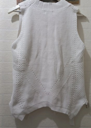 V Yaka Örgü Beyaz Kolsuz Kadın Süveter - Görsel 5
