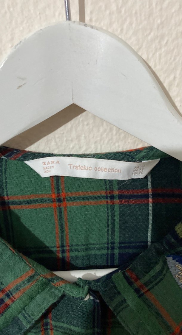 Zara Nakışlı Yakalı Düğmeli Yeşil Kadın Gömlek - Görsel 4