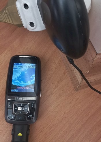Samsung D 600 Kaydırmalı Klasik Telefon - Görsel 2