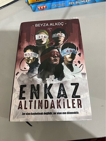 enkaz altındakiler