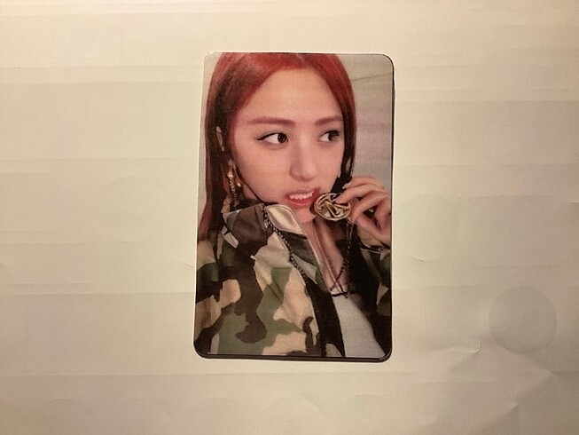  Beden Le sserafım photocard