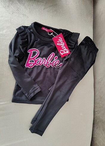 Barbie takım 