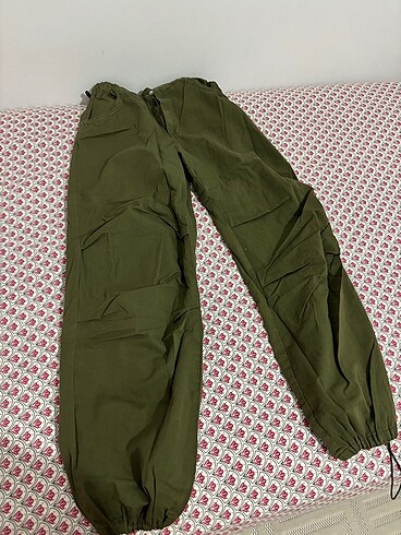 yeşil paraşüt pantolon