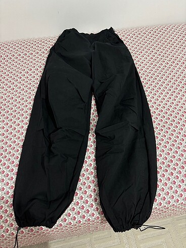 Defacto siyah paraşüt pantolon