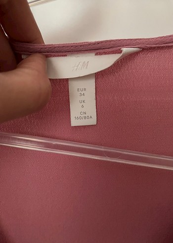 s Beden H&M V Yaka Düğmeli Kadın Bluz