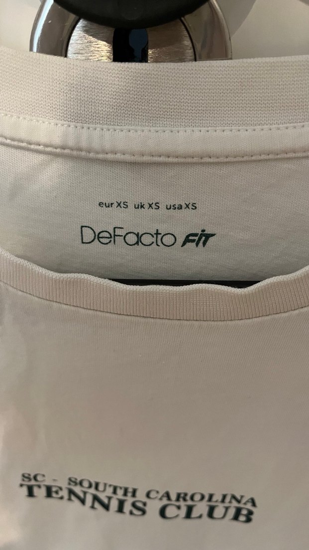 Beyaz Baskılı Kadın Tişört Loose Fit ve alt kısa tayt - Görsel 2