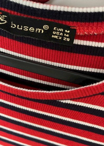 Kısa Kollu Kırmızı Çizgili Midi Elbise - Görsel 3