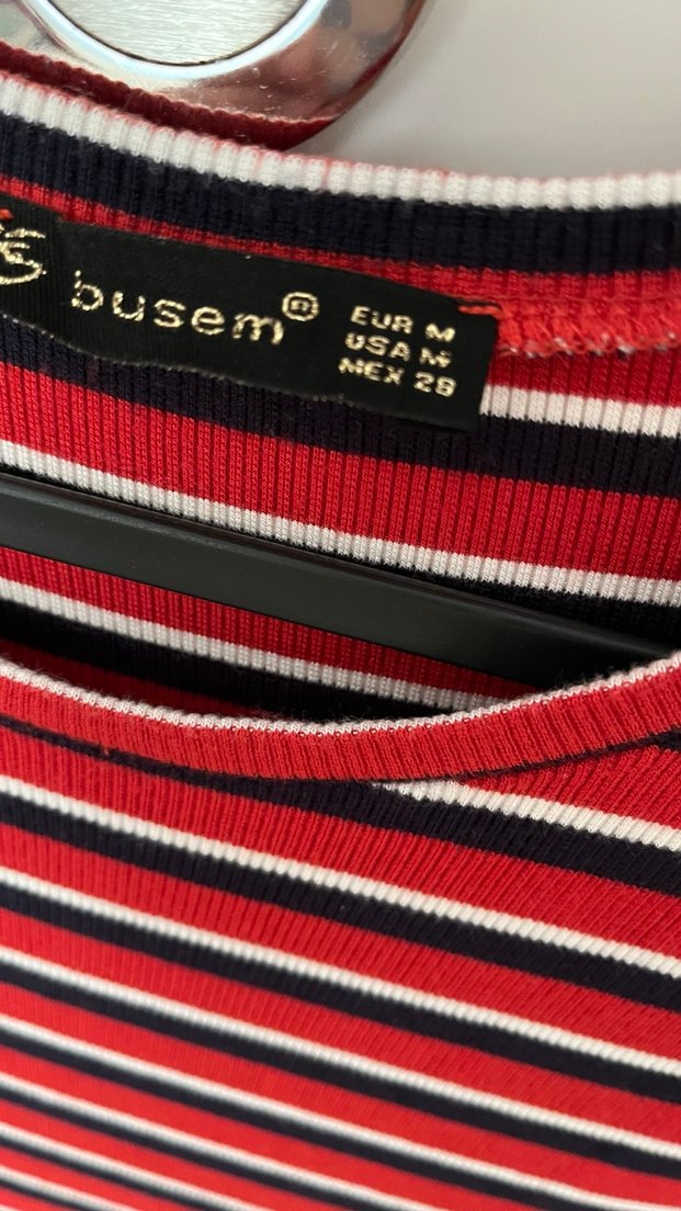 Kısa Kollu Kırmızı Çizgili Midi Elbise - Görsel 3