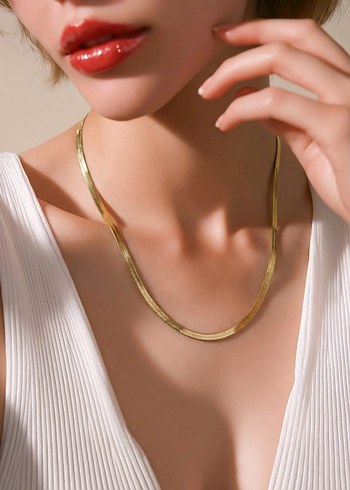 Altın Renginde İtalyan Zinciri Kararmaz Çelik Kolye - Görsel 2