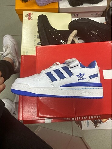 Adidas spor ayakkabı