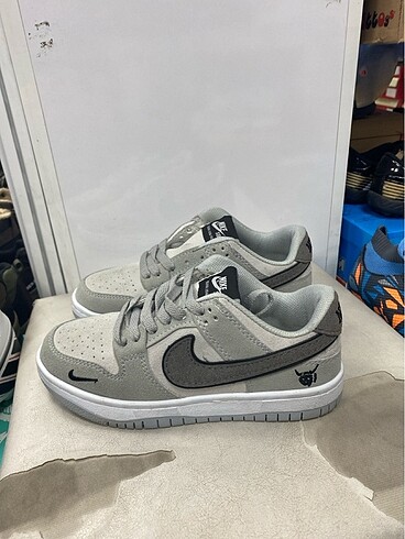 Nike unisex spor ayakkabısı